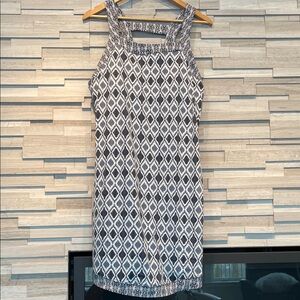 TitleNine  Gray/Blue and White Geometric Dress, Size L, NWOT excellent cond.